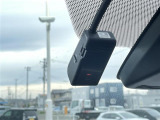 【ドライブレコーダー】映像・音声などの運転中の記録を残します。事故などを起こした起こされた時の証拠になりえますので、もしも時でも安心ですね。
