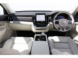 XC90 ウルトラ T8 AWD プラグインハイブリッド 4WD 