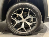 Jeepのテクノロジーを詰め込んだSUVです。