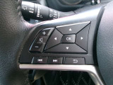 ステアリングスイッチ付きです♪ハンドルから手を放さずにオーディオ操作やメーターディスプレイ操作ができるので、安全です!
