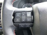 ステアリングに各種スイッチが付いてますのでとっても便利です。