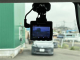 【ドライブレコーダー】映像・音声などの運転中の記録を残します。事故などを起こした起こされた時の証拠になりえますので、もしも時でも安心ですね。