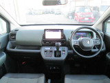 任意の自動車保険もHondaならではのHonda自動車保険あんしんプランをご用意しております。基本補償の窓ガラス損害は自己負担額1,000円で30,000円まで、飛び石などガラス単独の損害に年1回対応できます。