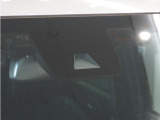 運転する人も、そうでない人も、家族みんなが安心して、自由にお出かけできる生活をサポートする先進機能。