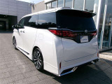 走りにこだわりながら収納力も持ち合わせたお車です。荷物を載せて軽快なドライブを楽しめますよ♪