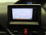 バックモニターを装備しています。車庫入れ時等に車両後方が確認出来るのでとても便利です。