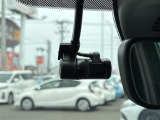 【ドライブレコーダー】映像・音声などの運転中の記録を残します。事故などを起こした起こされた時の証拠になりえますので、もしも時でも安心ですね。