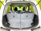 普段のお買い物や通勤、送迎等に十分な荷室スペースを確保しております。セカンドシートを倒すと、大きな荷物の積載も可能です♪