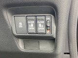 ●ご納車の前に法定12ケ月点検を実施いたします。費用は当社の負担です。安心してお乗りいただけるようにしっかり点検整備をしてからご納車いたします。