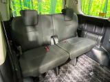 3列目シートはもちろん状態良好☆大人でもゆったりと座って頂けますので、大人数でのお出かけもラクラクです♪ご家族で、気の知れた仲間で、ドライブに行くのが楽しみですね♪