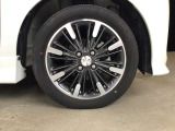 アルミホイール付です。オシャレは足元から♪