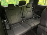3列目シートはもちろん状態良好☆大人でもゆったりと座って頂けますので、大人数でのお出かけもラクラクです♪ご家族で、気の知れた仲間で、ドライブに行くのが楽しみですね♪