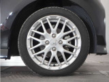 アルミホイール装着車です!これで足元まわりもおしゃれにきまります!