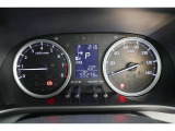 ■スピードメーター■走行距離、燃料消費量、平均速度、現在の燃料消費率など、色々表示するオンボードコンピュータ。