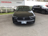 お客様に安全で快適なカーライフをお送りいただくために、中古車にも高いレベルの品質基準を設け、その基準に従って、全ての中古車について納車前整備を実施しています。