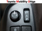 駐車時に便利なスマ-トキ-連動オ-ト格納式ドアミラーを装備しています。施錠すると自動的にドアミラーを格納する便利な機能です!