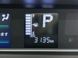 たとえばダイハツのお店にある、たくさんのスマアシ搭載車は、正常に作動する事をしっかり確認します。