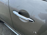 ミニに乗る度に目に入るドアハンドル。