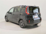 ご覧の車両以外にも多数のU-Carを展示販売しております。