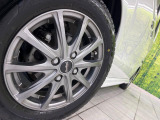 【15インチアルミホイール】外観にマッチしたアルミホイールを装着しております。各種アルミホイールや、スタッドレスタイヤも取扱いしております。是非ご相談ください♪