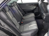 特別仕様車ならではの専用ハーフレザーシート付!!当社では、本革シートのカラー変更や張替えも出来ます!ワイン・茶・赤・青・黄色・コンビ色など何でもOKです!