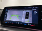 サラウンドビューは狭い道のすれ違いや狭い車庫入れに有効でです。パーキングアシストも装備されております。