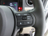 Hondaセンシングの機能のひとつ、アダプティブクルーズコントロール付!アクセルから足を離しても設定したスピードと前車との車間を保ち走行してくれます!車線維持もアシスト☆高速道路で疲労軽減ですね☆