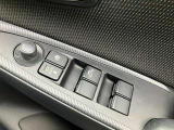電動格納ドアミラーを装備しており、駐車場などでミラーを折りたたんでおくことも簡単にできます。