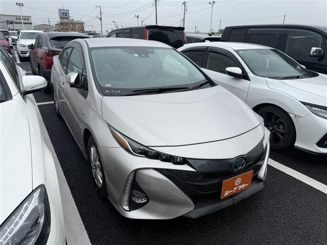 トヨタ プリウスPHV 