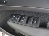 運転席ドアトリム内装