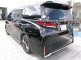 走りにこだわりながら収納力も持ち合わせたお車です。荷物を載せて軽快なドライブを楽しめますよ♪