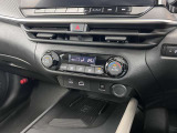 オートエアコンで快適な車内温度を演出してくれます!