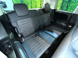 3列目シートはもちろん状態良好☆大人でもゆったりと座って頂けますので、大人数でのお出かけもラクラクです♪ご家族で、気の知れた仲間で、ドライブに行くのが楽しみですね♪