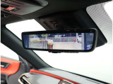 デジタルインナーミラー装備!車両後方のカメラの映像をデジタル補正で視認性を向上させてインナーミラー内に表示します♪視界を遮るものがなく、後席に同乗者がいても後方を確認しやすく安心です♪