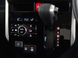 電動パーキングブレーキ・ブレーキホールドを装備してます。ホールド機能は信号待ちが多い一般道で疲労軽減になり、大好評です!