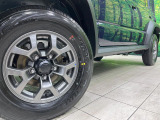 【純正アルミホイール】外観にマッチした純正アルミホイールを装着しております。各種社外アルミホイールや、スタッドレスタイヤも取扱いしております。是非ご相談ください♪