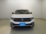 VWは小さな車も、大きな車も、平等です。クラスによって品質や安全性に差を付けない。ボディ剛性と精度、重厚なドアの音はどの車種も共通です。是非一度体感してみて下さい。