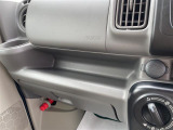 前席の収納スペースも十分ございます!常備しておきたいものを収納できるのは便利ですね!