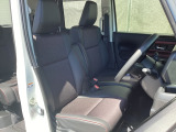 運転席の状態もグッド!年式・走行距離をほとんど感じさせない、大変きれいな室内です!