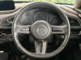 【純正革巻きステアリング】上質な革を使用することで、手にしっかり馴染みとても運転しやすいハンドルです♪