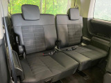 3列目シートはもちろん状態良好☆大人でもゆったりと座って頂けますので、大人数でのお出かけもラクラクです♪ご家族で、気の知れた仲間で、ドライブに行くのが楽しみですね♪