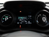 展示車は全てトヨタの車を知り尽くしたエキスパートが基本性能に関わる機能や状態を徹底的にチェックしています。消耗部品の事前交換など法定12ヶ月点検相当の点検・整備を必ず実施しています。