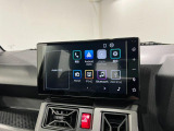 しかもディスプレイオーディオ♪見た目もスマートで操作も簡単。車内の快適さがグッと上がるので日ぜひ一度使ってみてください