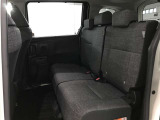 ゆとりある広々とした車内空間は、ドライブを始め買い物やレジャーなど、幅広く活躍します。一人でもみんなとでもお出かけを楽しみましょう!