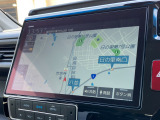純正10インチプレミアムインターナビ付きでフルセグ・DVD再生・Bluetoothなど付いてとても便利な車両です♪