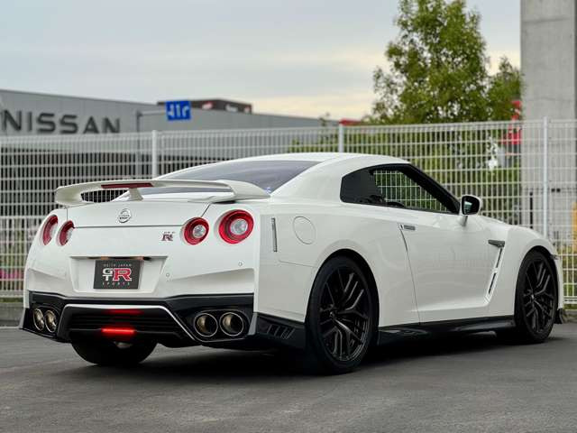 日産 GT-R 3.8 ピュアエディション 4WD 全国対応1年保証付 MY17 NISMO