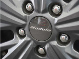 Moduloアルミホイール装着車です!これで足元まわりもおしゃれにきまります!