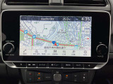 日産純正のナビになります。