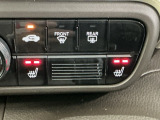 運転席/助手席シートヒーターで寒い日もすぐに温かくなり快適に過ごせます。2段階の温度調整が可能です