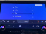 FM,AM、フルセグテレビ、メディアプレイヤーの接続などが楽しめます。
